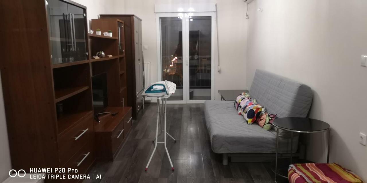 John'S Apartment เอเธนส์ ภายนอก รูปภาพ
